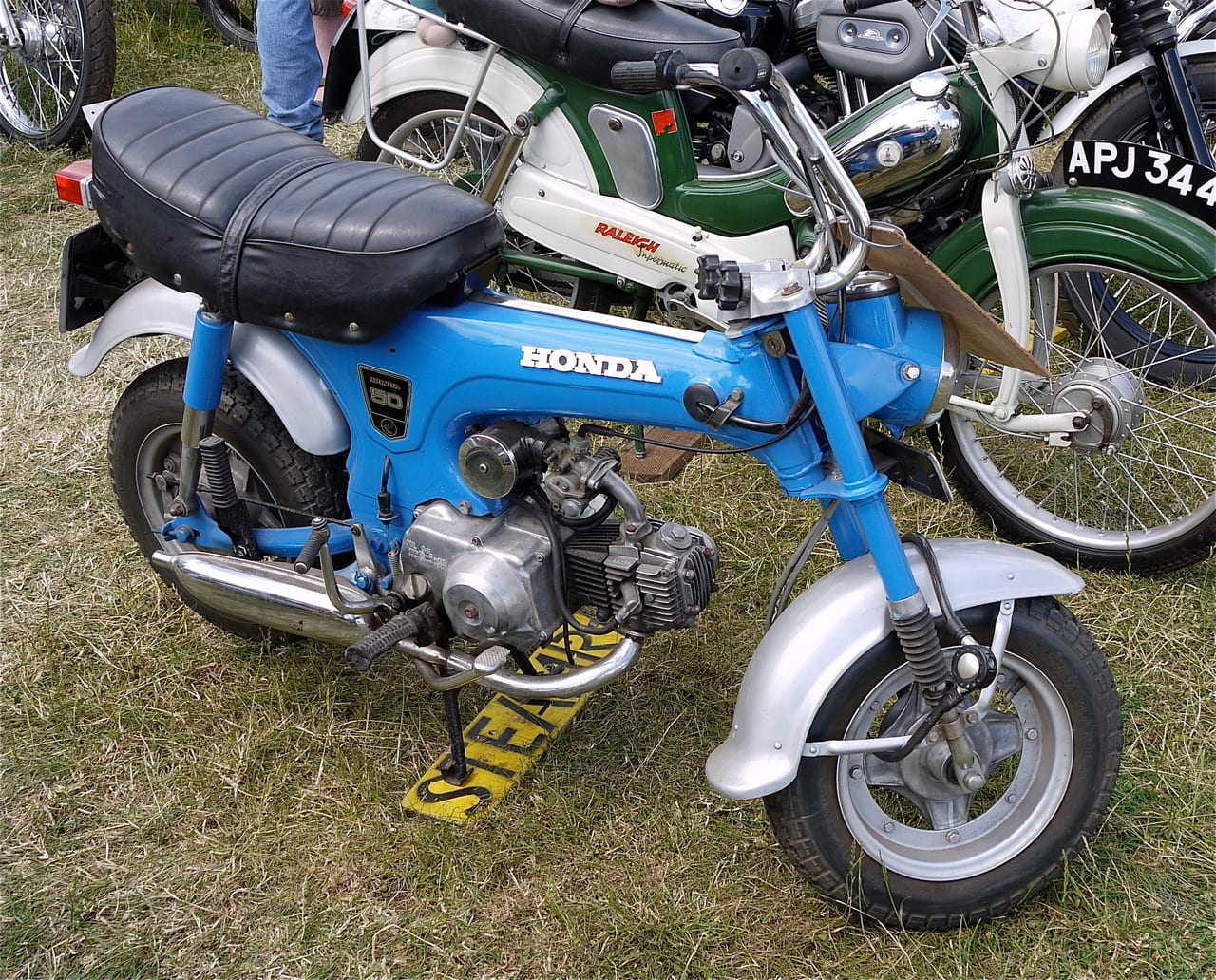 ホンダ ダックス（ダックスホンダ ST50 / ダックス AB26）の実車写真